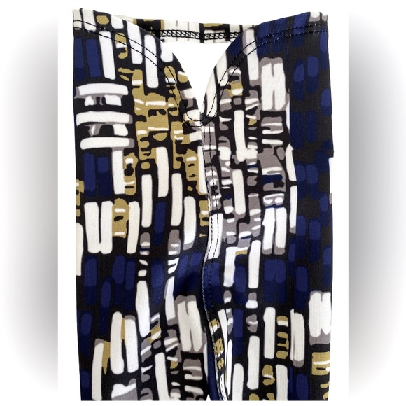 SATVA Yoga Leggings - Picture 3 of 4